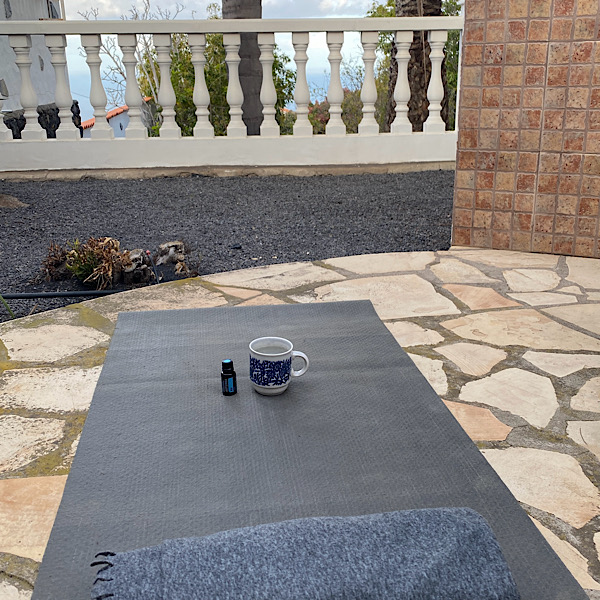 Yoga & Pranayama auf Terrasse
